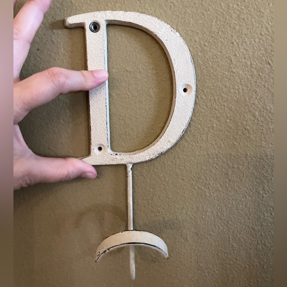 Cream/off white metal hanging letter “D” to hang towels, keys, or clothes on. - Picture 2 of 7